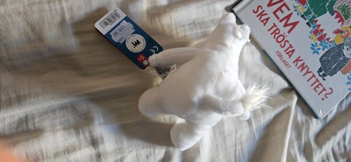 2 mumin böcker och mumin gosedjur