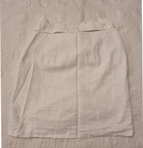 H&M vit kjol, storlek 36