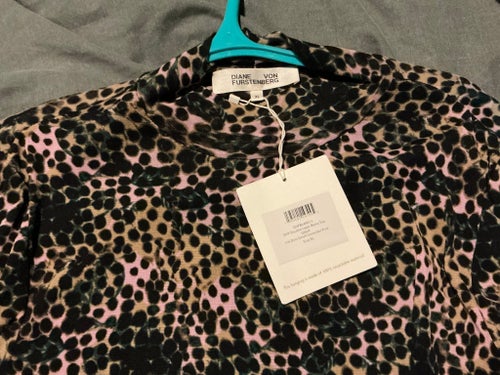 Diane von Furstenberg flerfärgade tröja, storlek XL ( stl 40-42) med prislappen