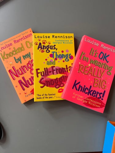 Trosor, Stora trosor och Nunga-Nungas av Louise Rennison, 2004