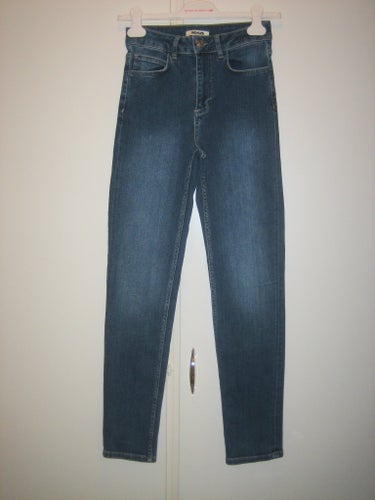 NYA SLIM JEANS INDISKA 34/36 slim figurnära mode trend