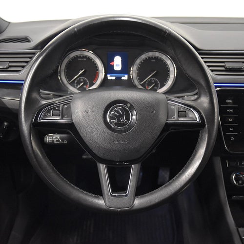 Skoda Superb 2.0 4x4 Business L&K Canton D-värm Skinn Rattv Dragkrok