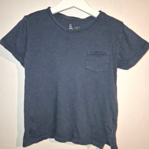 Åhlens marinblå t-shirt, storlek 110-116 cl