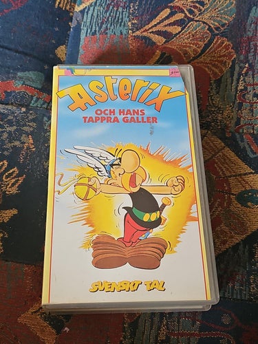 Asterix Och Hans Tappra Galler (Sv Tal) (VHS)