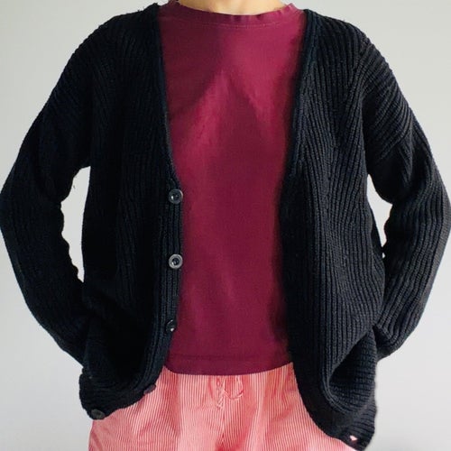 Svart stickad kofta – knappar, fint skick (Forever21)