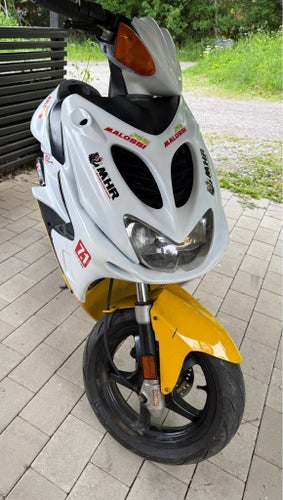 Yamaha Aerox - 70cc