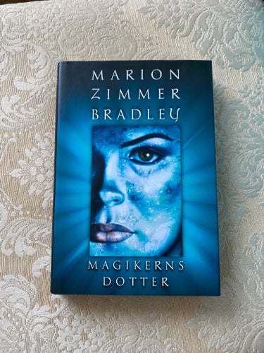 Magikerns dotter - Marion Zimmer Bradley (1998) Fantasy Spänning Roman Sci-Fi