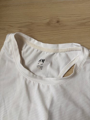 H&M Sport hvid top, størrelse S