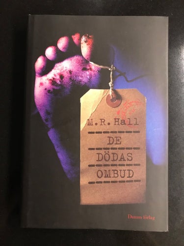 M.R. Hall - De dödas ombud