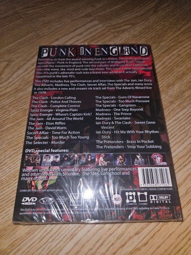 Punk in England. Ny inplastad.