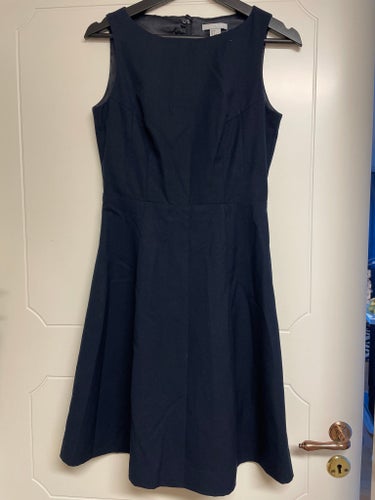 H&M marinblå klänning, storlek 36
