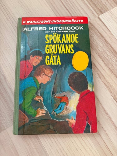 Tre deckare löser spökande gruvans gåta
