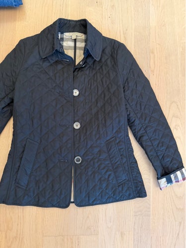 Burberry svart jacka