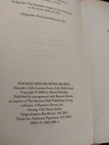 Flickan med de röda skorna av Maria , bok, very good plus