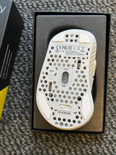 Xtrfy M4 Wireless Gamingmus VIT / RGB