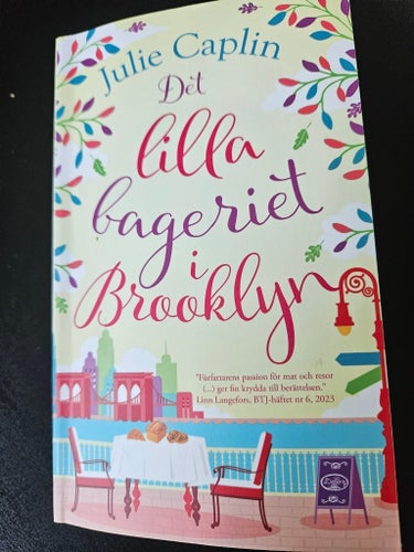 Det lilla bageriet i Brooklyn av Julie Caplin, 2023