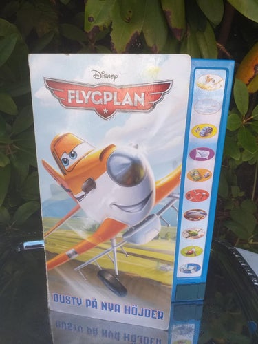 Flygplanet Dusty med ljudslingor barnbok Disney med batterier