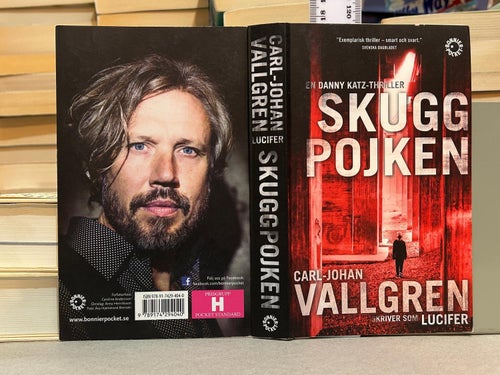 Skuggpojken av Carl-Johan Vallgren. Fine plus