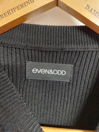 Even&Odd svart tröja, storlek M - HELT NY
