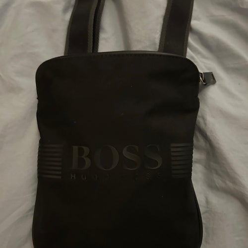 Hugo boss väska