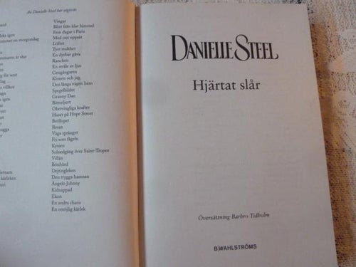 HJÄRTAT SLÅR, D. STEEL, 2007, BÖCKER