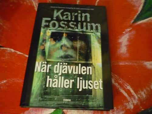 BOK, 2 STYCKEN BÖCKER, KARIN FOSSUM: NÄR DJÄVULEN HÅLLER LJUSET, JAN GUILLOU: EN