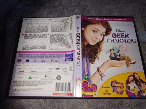 Geek Charming (Sarah Hyland) - Disney Channel