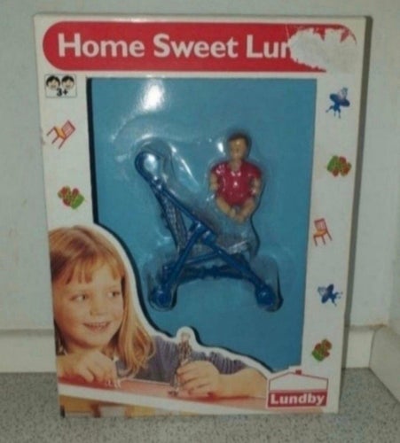 Lundby Dockvagn med Docka i äske