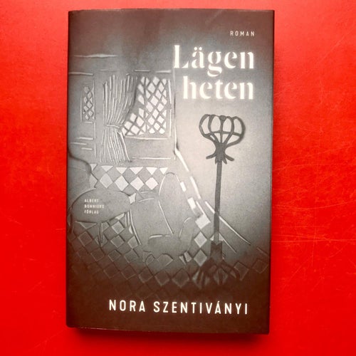 LÄGENHETEN Nora Szentiványi 2019