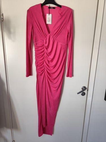 BIKBOK rosa klänning, storlek M