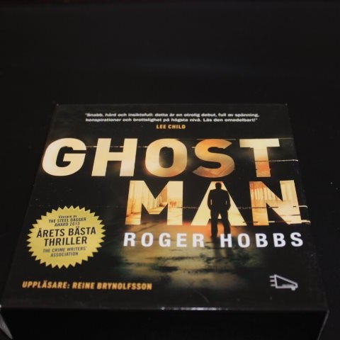 CD-bok: Ghostman - Roger Hobbs
