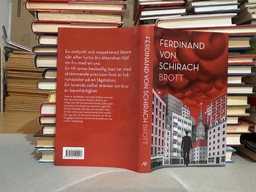 Brott av Ferdinand von Schirach. Bok. Very Fine plus
