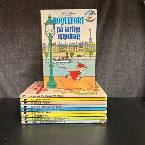 10 st. Walt Disney Böcker - Djungelboken, Nalle Puh, Robin Hood, mm - Bokpaket