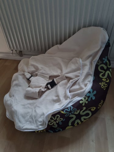 Chibebe sittpuff, saccosäck för bebis och småbar