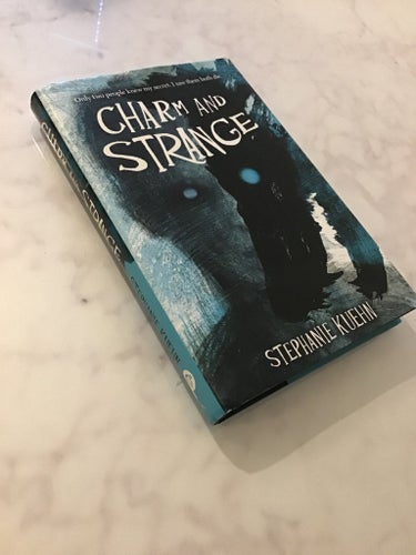 Charm and Strange av Stephanie Kuehn, 2013