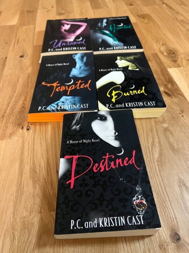 House of Night serie av P.C. och Kristin Cast