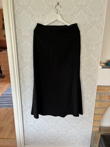 Vila Clothes svart kjol, storlek M