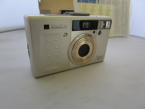 Konica Revio Z3 APS-kamera