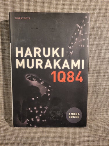 1Q84 Andra Boken av Haruki Murakami, 2011