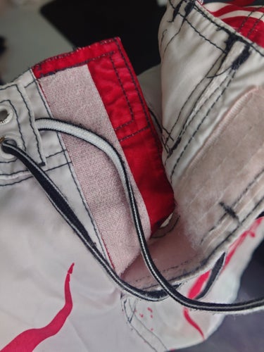 O'Neill röd, vit, grå badshorts