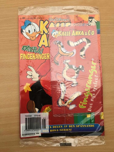 KALLE ANKA Nr 45 2001 - Inplastad - Fingeranger