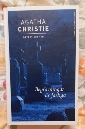 Begravningar är farliga - Agatha Christie - 2000