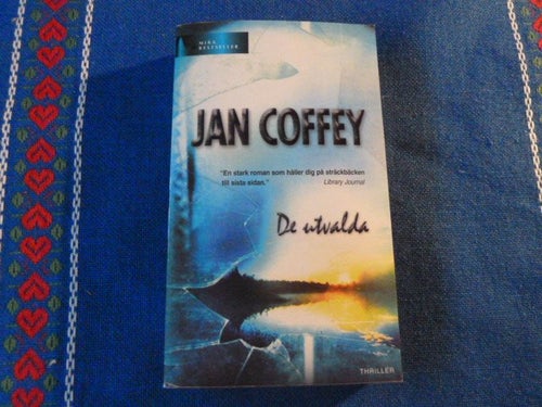 DE UTVALDA, J. COFFEY, 2004, BÖCKER