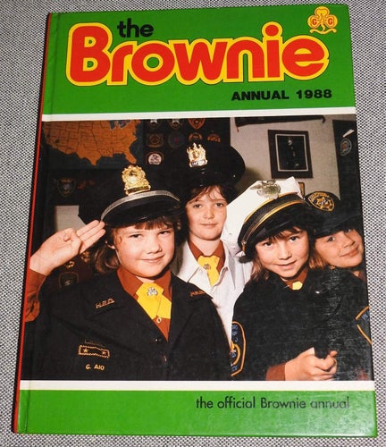 Brownie Annual 1988 - English Hardback Book Engelska