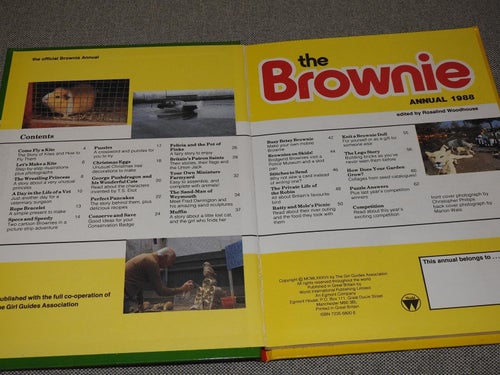 Brownie Annual 1988 - English Hardback Book Engelska