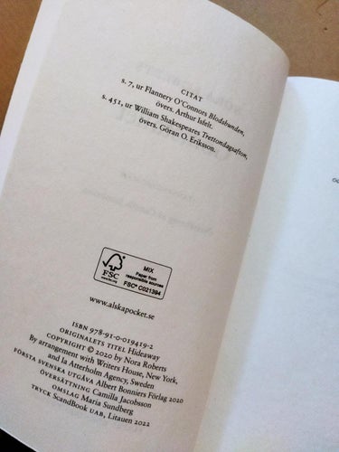 Gömstället av Nora Roberts. bok, pocket. Good+