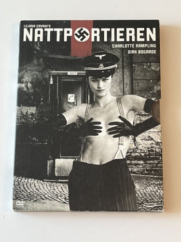Nattportieren (Drama från 1974 med Dirk Bogarde). Beg. DVD