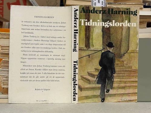 Tidningslorden av Anderz Harning. Bok. Very good plus