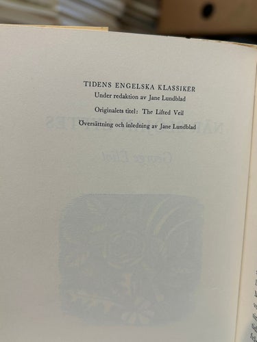 När slöjan lyftes av George Eliot, bok, Fine