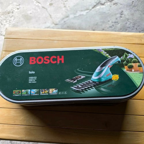Bosch Isio häcksax med teleskopskaft